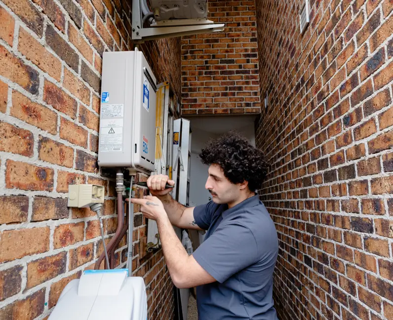 Jeremys Plumbing fixes hot water issues